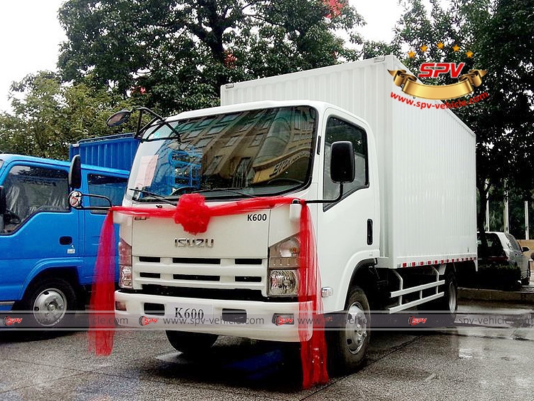 ISUZU 600P Cargo Truck new